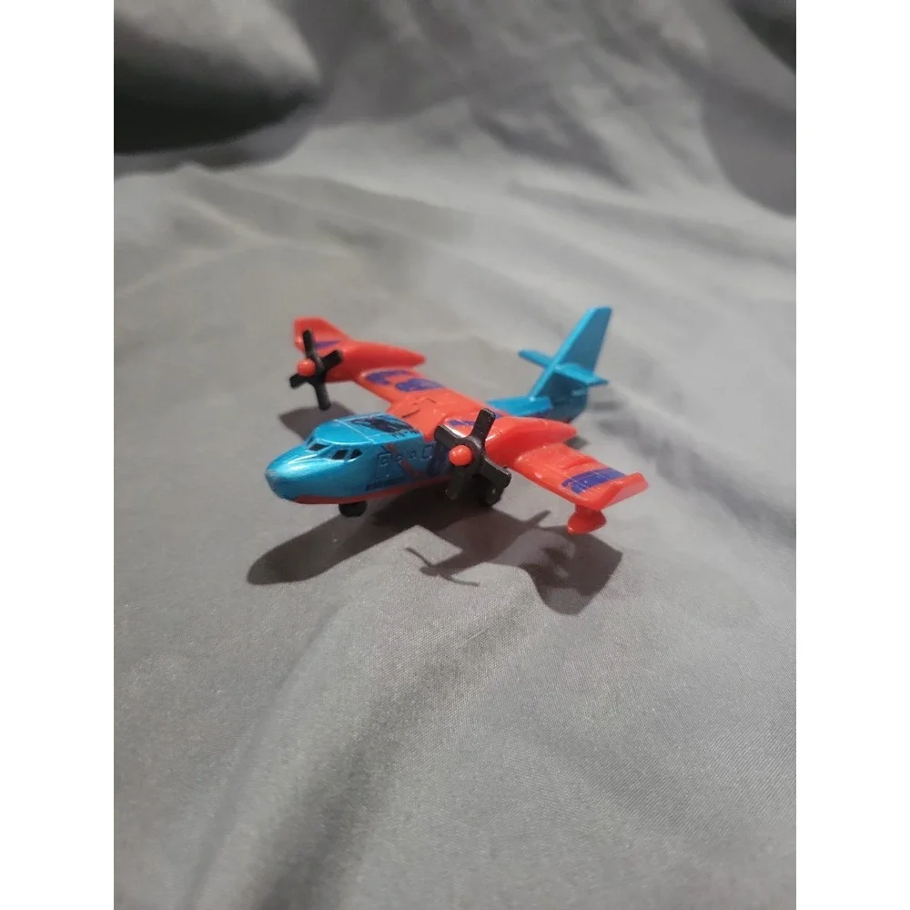 Matchbox 2009 Mattel SB-87 Model Plane Blaze Buster airplane diecast plastic